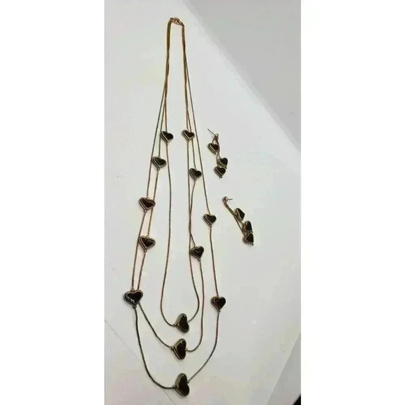 Vintage Gold Necklace Earring Set Hearts Black Center Mothers day - Picture 3 of 7